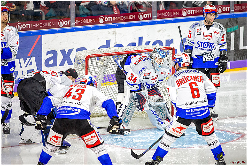DEL;  Koelner Haie - Schwenninger Wild Wings; Koeln, 20.12.2019